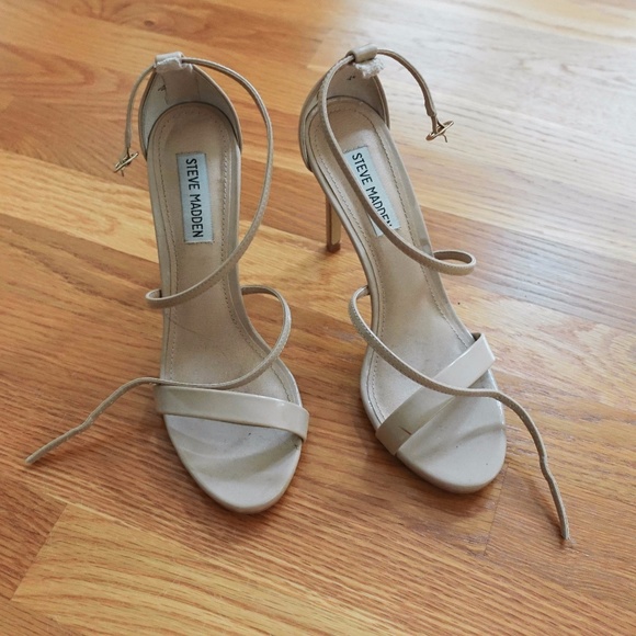 Steve Madden Floriaa Cross Strap Heels - Picture 2 of 2
